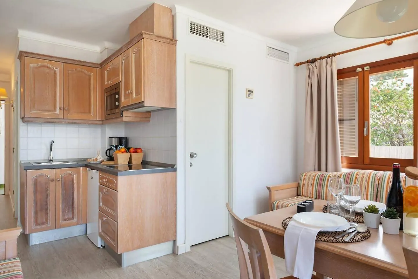 Apartmán Apartamentos Playa Marina Cala Ferrera