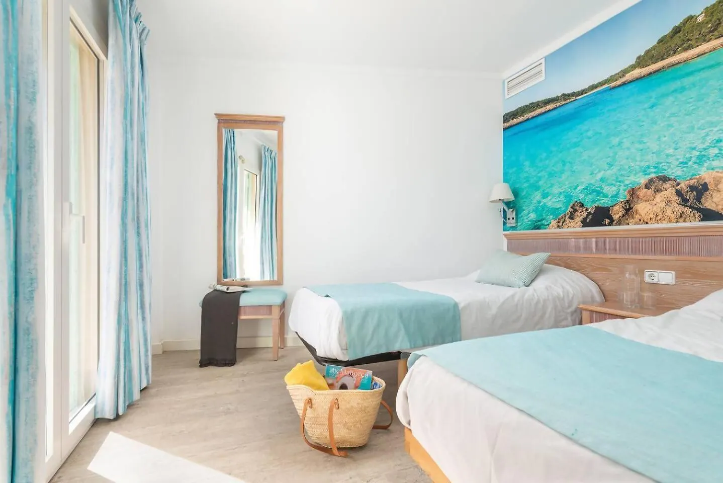 Apartamentos Playa Marina Cala Ferrera  Apartment