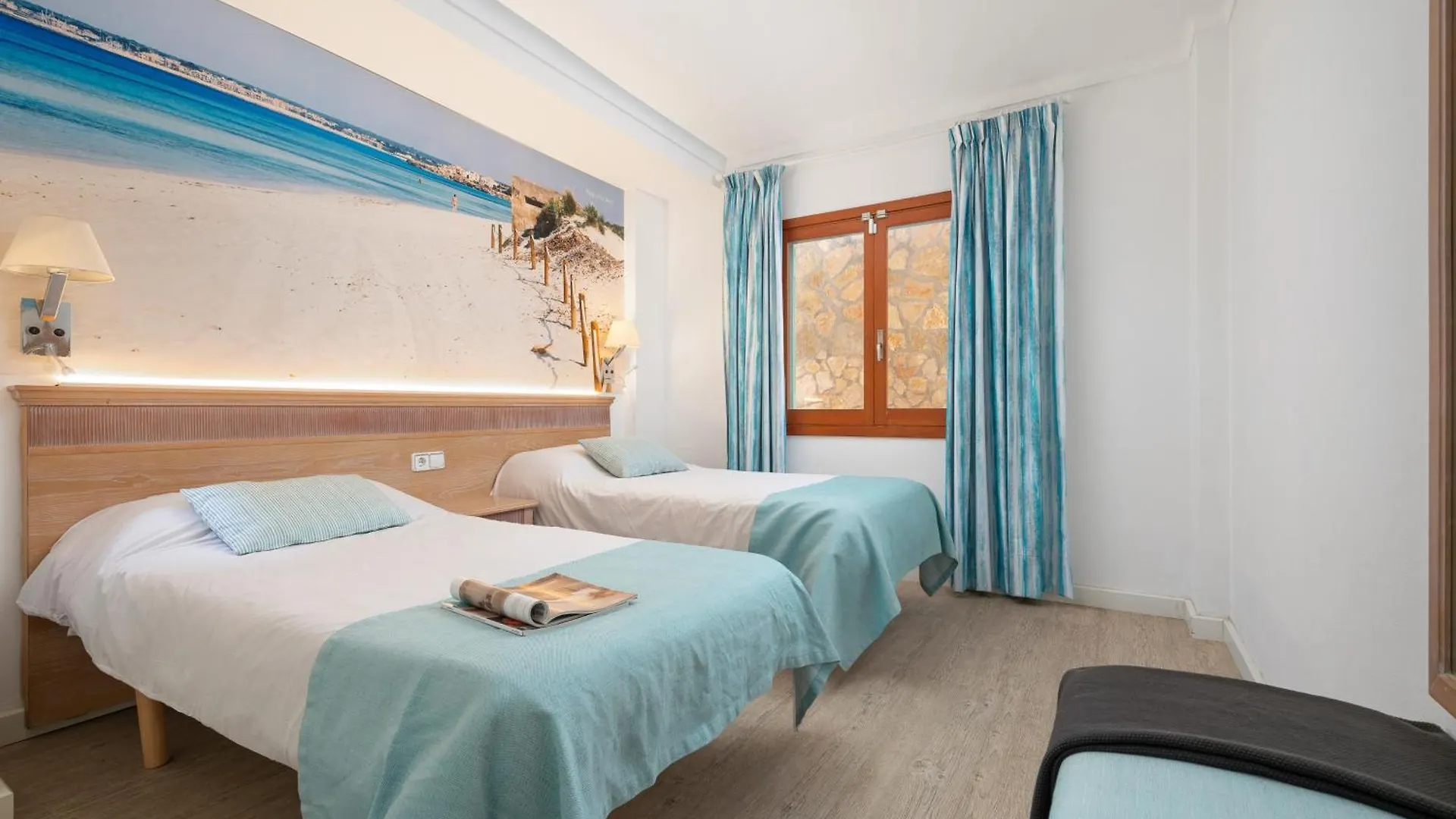 Apartamentos Playa Marina カラ・フェレーラ