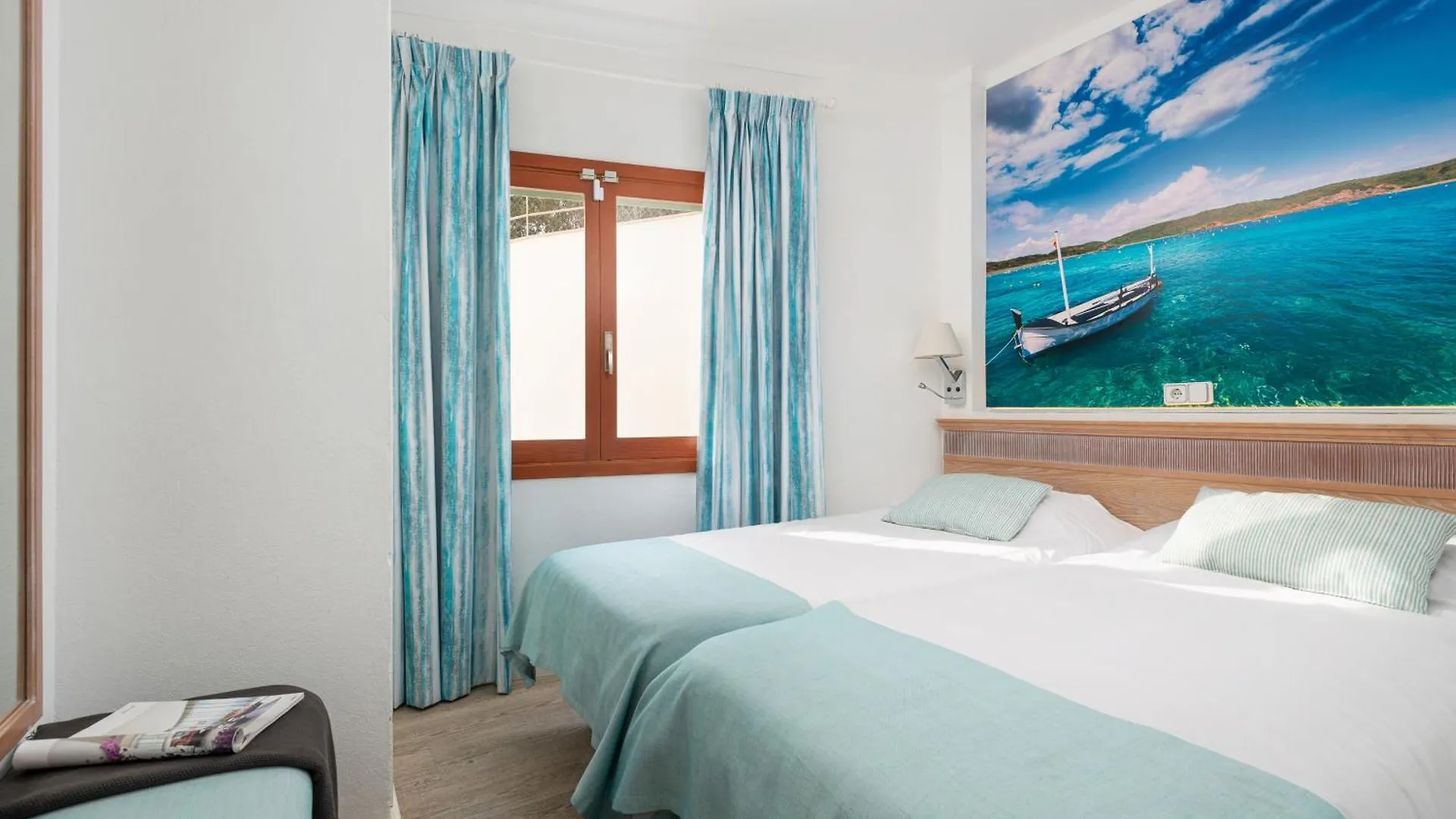 Apartamentos Playa Marina カラ・フェレーラ