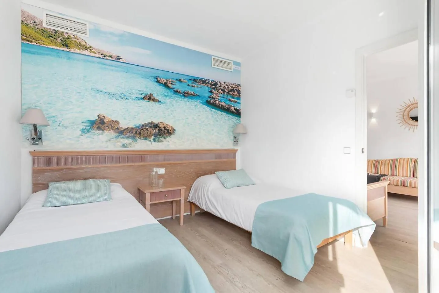 Apartamentos Playa Marina Cala Ferrera  Ισπανία